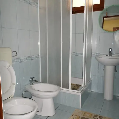 Kristina And Dario Apartament Sukošan